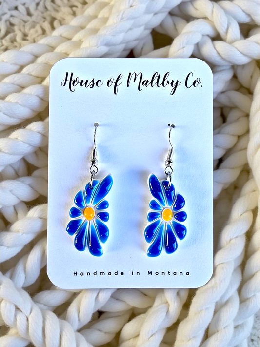 Retro Flowers: 4 color options