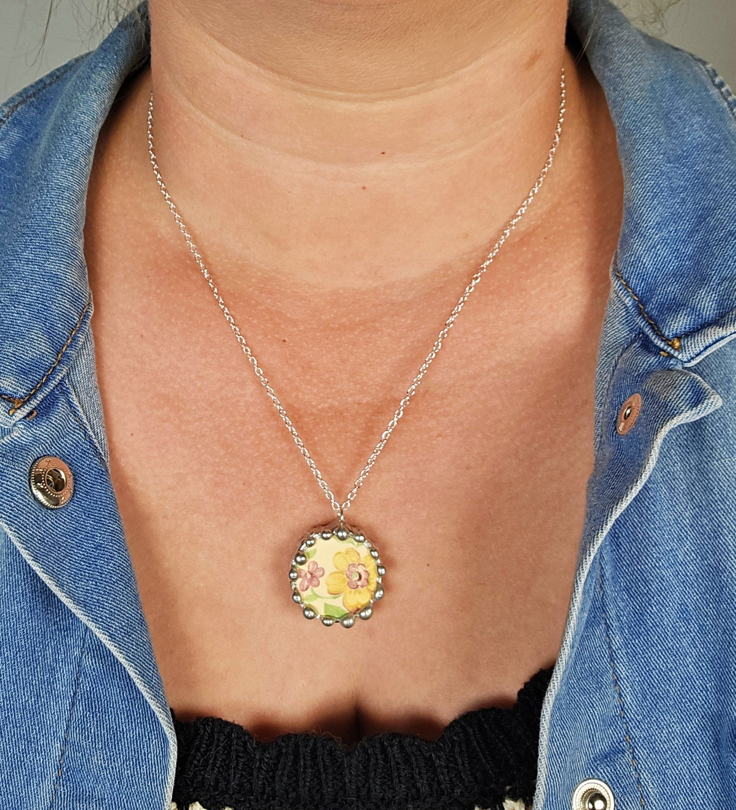 Yellow Daisy Pendant