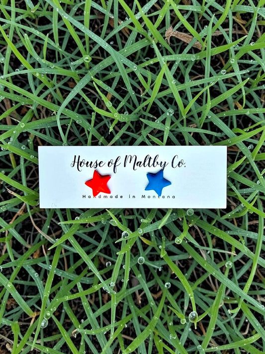 Dainty Star Studs