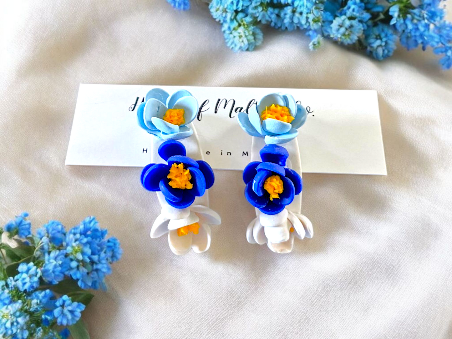 Shades of Blue Flower Huggies