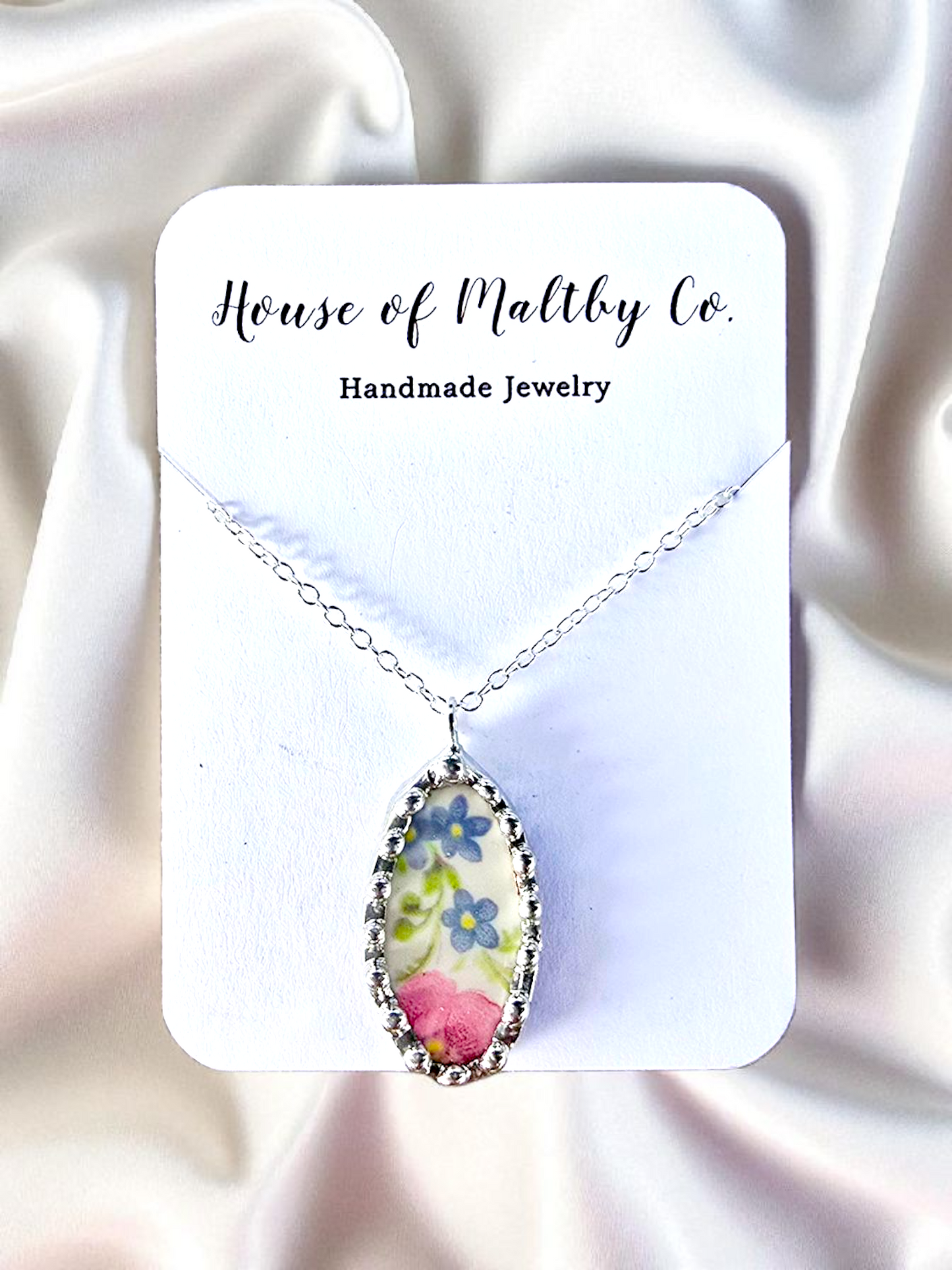 Pale Pink and Blue Oval Diasy Necklace