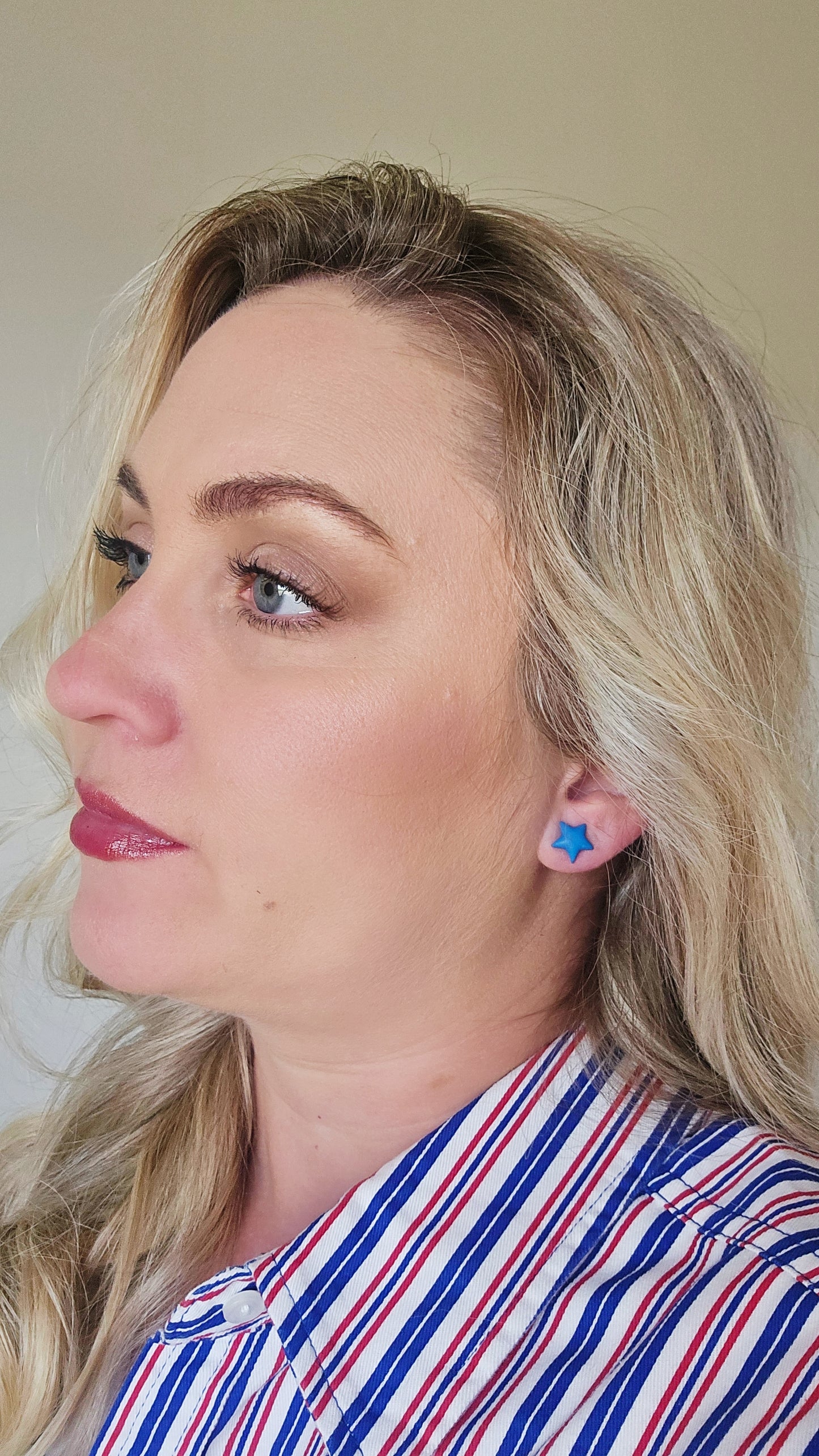Dainty Star Studs