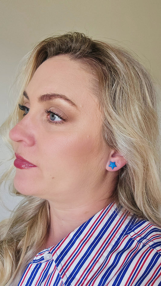 Dainty Star Studs