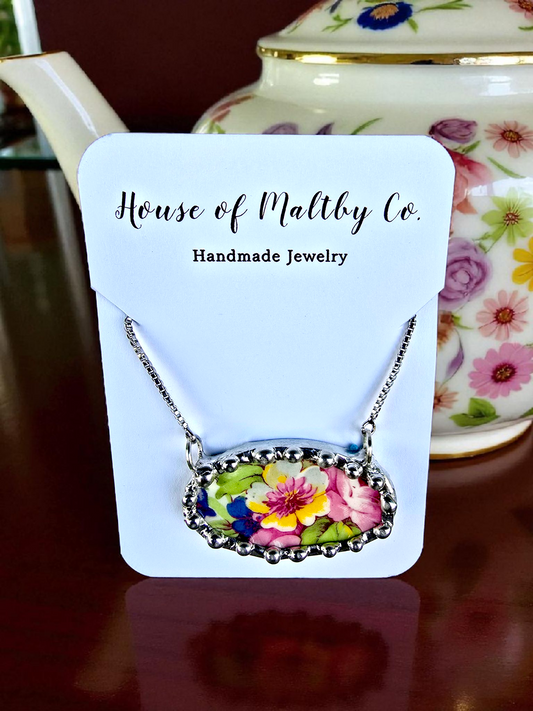 Adjustable Floral Necklace