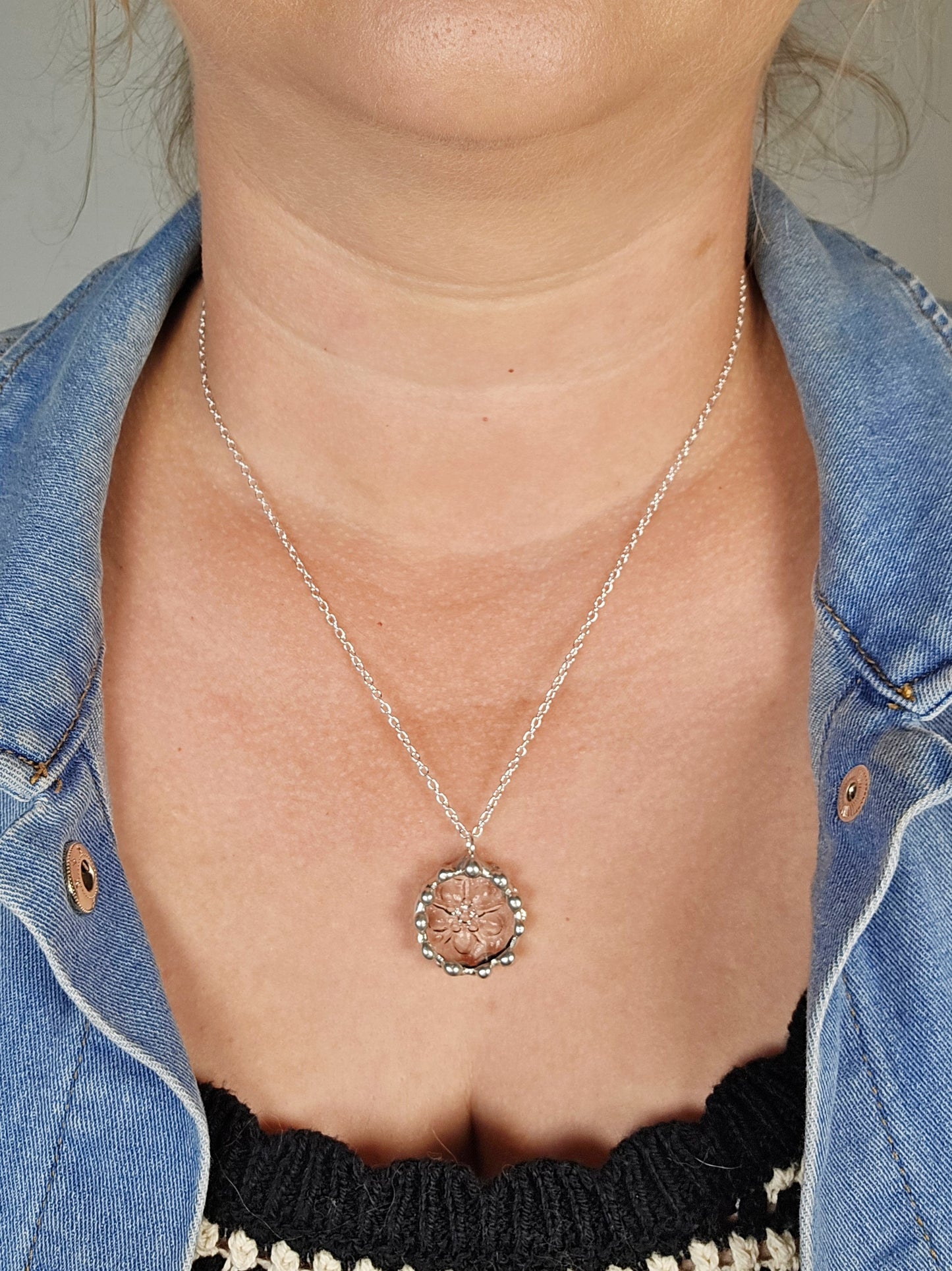 Clear Floral Indiana Glass Pendant
